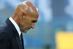 Spalletti, bonus finiti: il tecnico sotto esame. E Conte... - La Gazzetta dello Sport